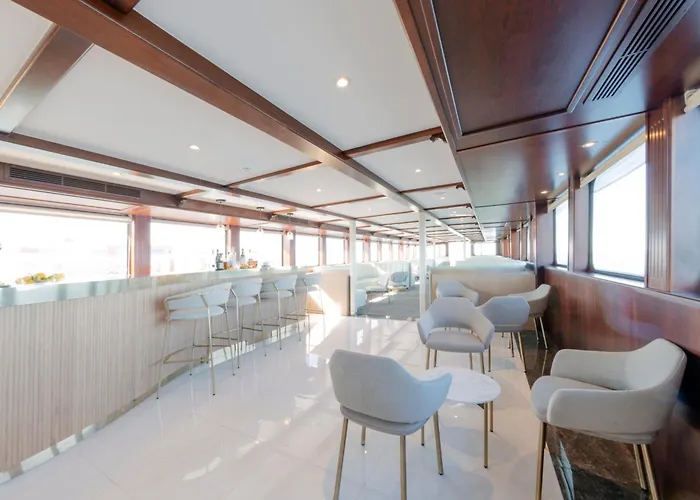Costa do Sal Hotel Boat Lounge